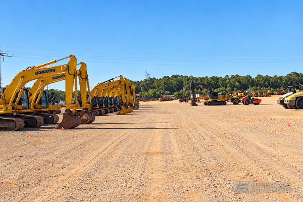 Used excavators from auction