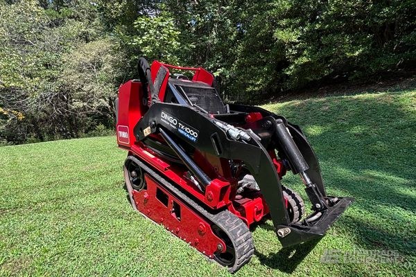 2015 Toro Dingo TX1000 — photo 3